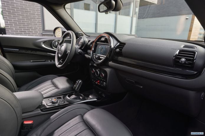 2020 Mini Clubman Cooper S - фотография 33 из 40