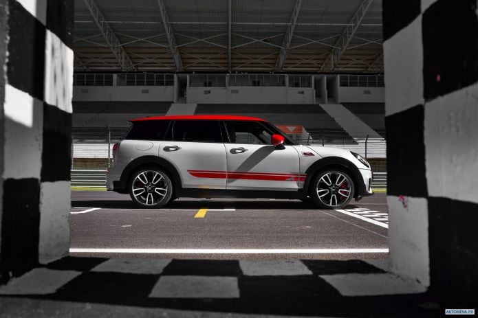 2020 Mini Clubman John Cooper Works - фотография 18 из 40 2020 Mini Clubman John Cooper Works - фотография 18 из 40