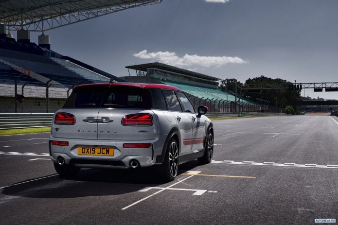 2020 Mini Clubman John Cooper Works - фотография 20 из 40 2020 Mini Clubman John Cooper Works - фотография 20 из 40