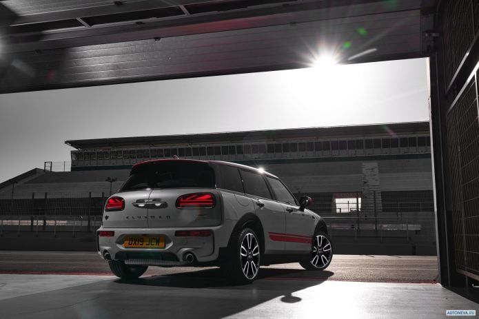 2020 Mini Clubman John Cooper Works - фотография 22 из 40