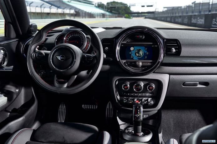 2020 Mini Clubman John Cooper Works - фотография 26 из 40