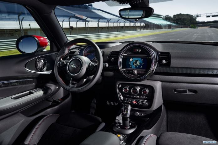 2020 Mini Clubman John Cooper Works - фотография 27 из 40