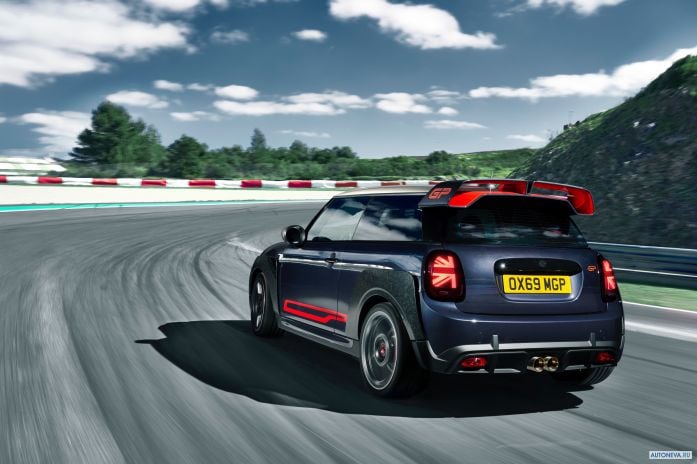2020 Mini John Cooper Works GP - фотография 15 из 40