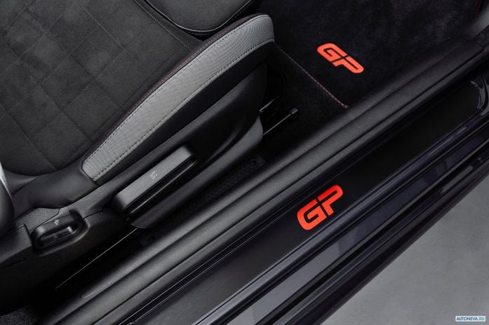 2020 Mini John Cooper Works GP - фотография 22 из 40