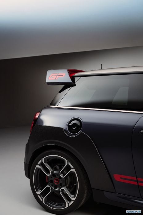 2020 Mini John Cooper Works GP - фотография 39 из 40