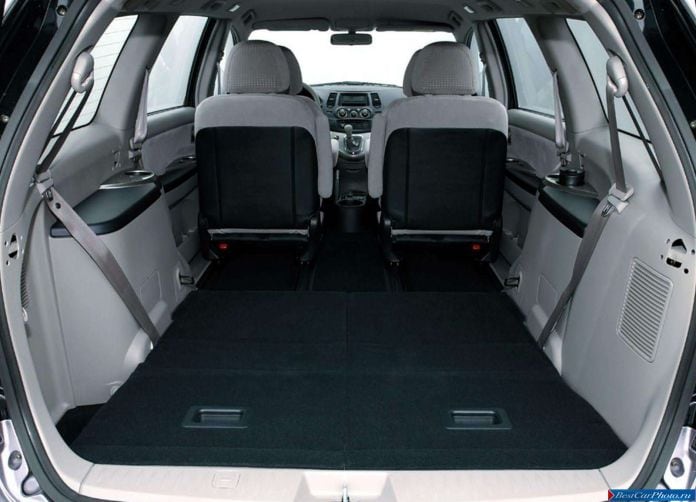 2004 Mitsubishi Grandis European Version - фотография 52 из 60