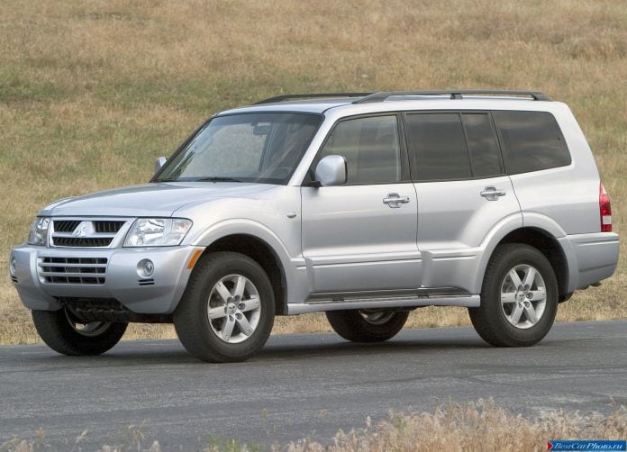 2005 Mitsubishi Montero - фотография 2 из 12