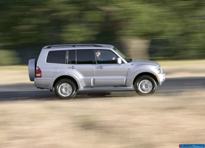2005 Mitsubishi Montero - фотография 6 из 12