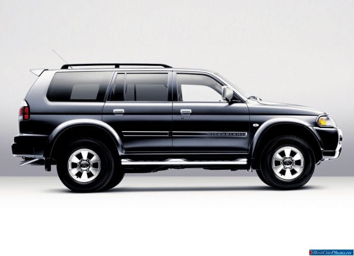 2006 Mitsubishi Pajero Sport - фотография 2 из 19