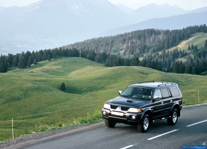 2006 Mitsubishi Pajero Sport - фотография 13 из 19