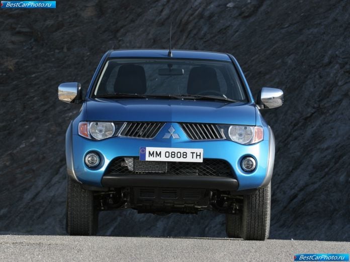 2007 Mitsubishi L200 Club Cab - фотография 10 из 15