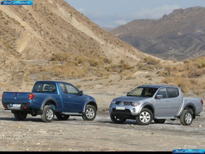 2007 Mitsubishi L200 Club Cab - фотография 12 из 15