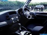 mitsubishi_2007-pajero_european_specs_1600x1200_011.jpg