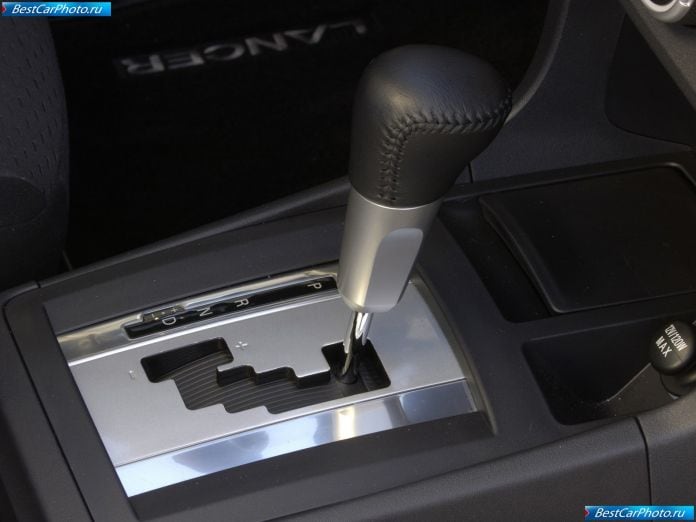 2008 Mitsubishi Lancer - фотография 36 из 51
