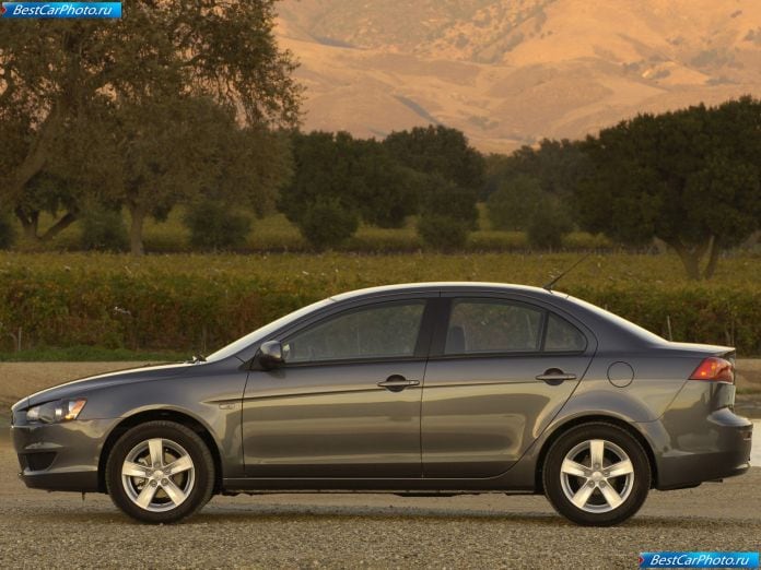 2008 Mitsubishi Lancer Es - фотография 13 из 20