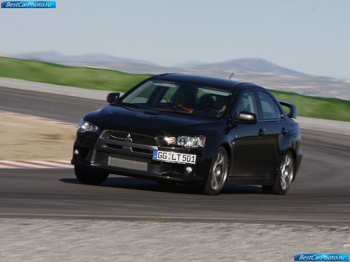 2008 Mitsubishi Lancer Evolution X - фотография 29 из 164