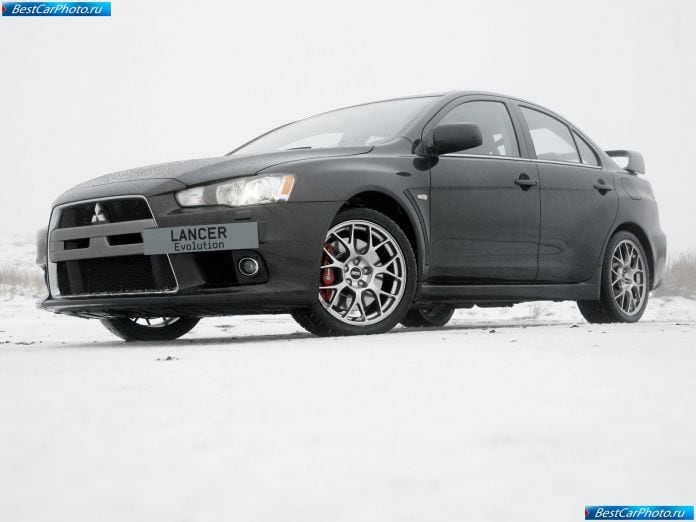 2008 Mitsubishi Lancer Evolution X - фотография 34 из 164