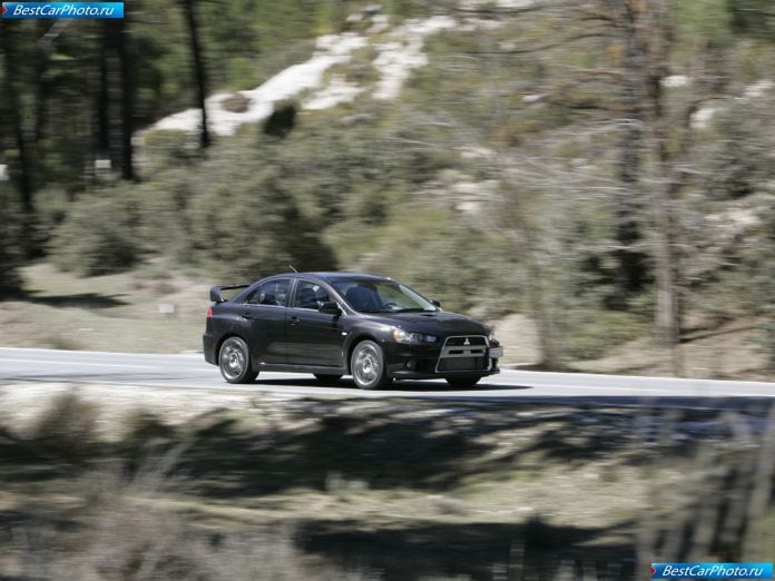 2008 Mitsubishi Lancer Evolution X - фотография 40 из 164