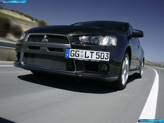 2008 Mitsubishi Lancer Evolution X - фотография 41 из 164