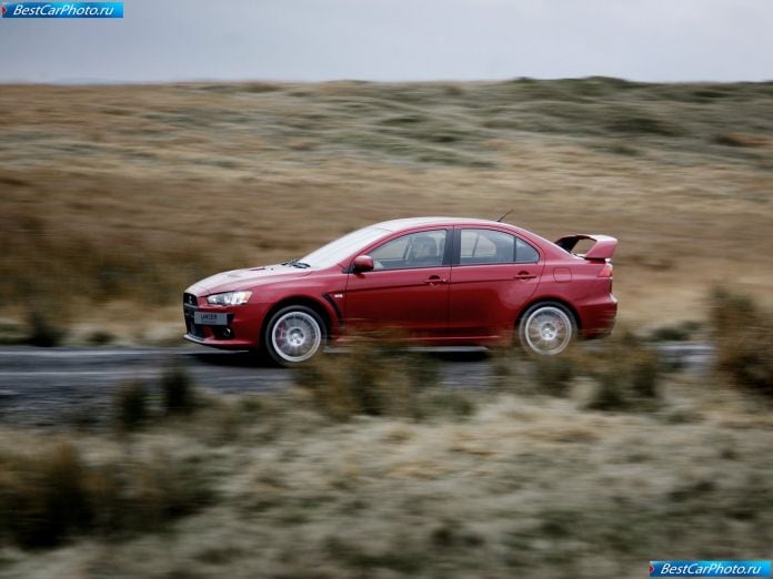 2008 Mitsubishi Lancer Evolution X - фотография 47 из 164