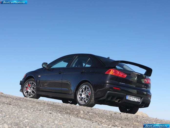 2008 Mitsubishi Lancer Evolution X - фотография 57 из 164