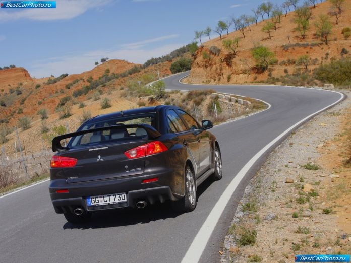 2008 Mitsubishi Lancer Evolution X - фотография 58 из 164