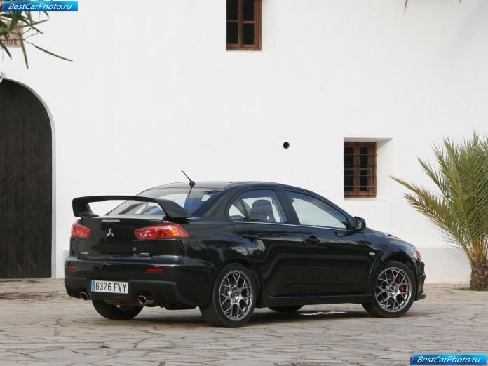 2008 Mitsubishi Lancer Evolution X - фотография 63 из 164