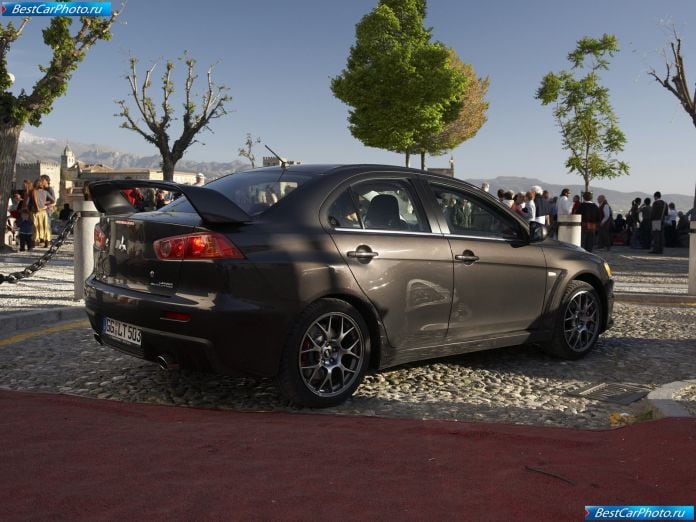 2008 Mitsubishi Lancer Evolution X - фотография 70 из 164