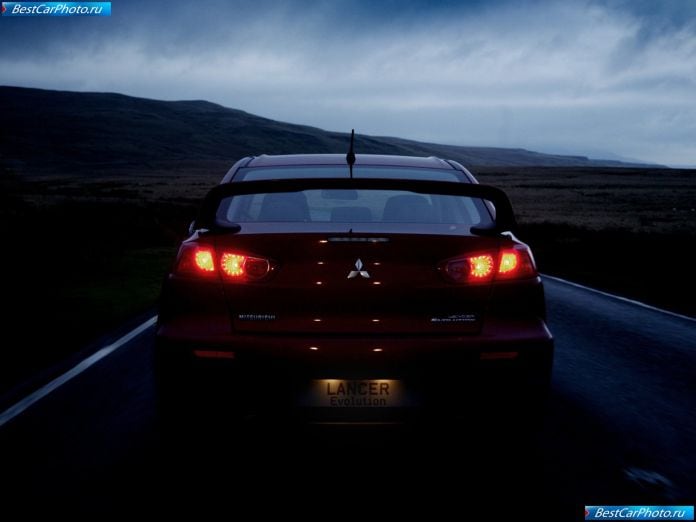 2008 Mitsubishi Lancer Evolution X - фотография 84 из 164