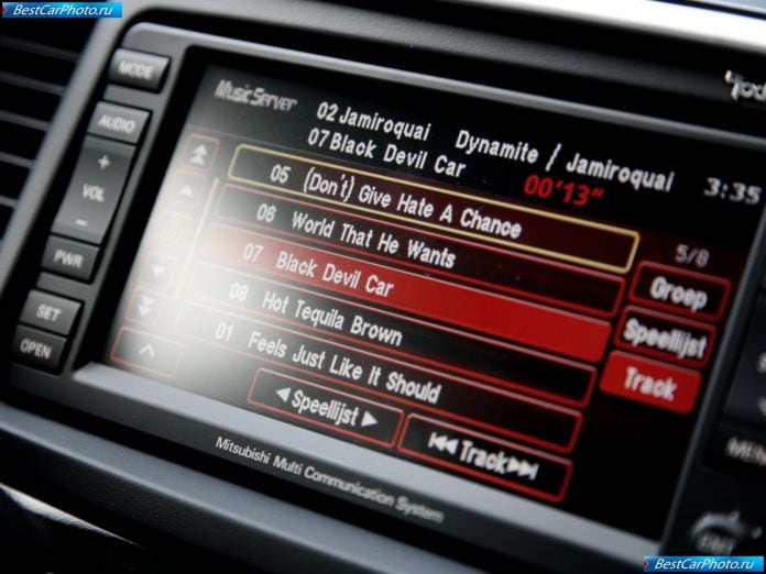 2008 Mitsubishi Lancer Evolution X - фотография 114 из 164