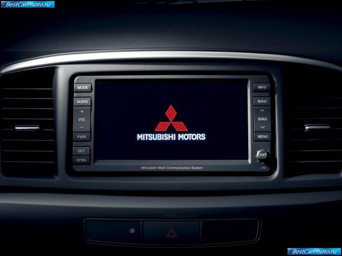 2008 Mitsubishi Lancer Evolution X - фотография 123 из 164