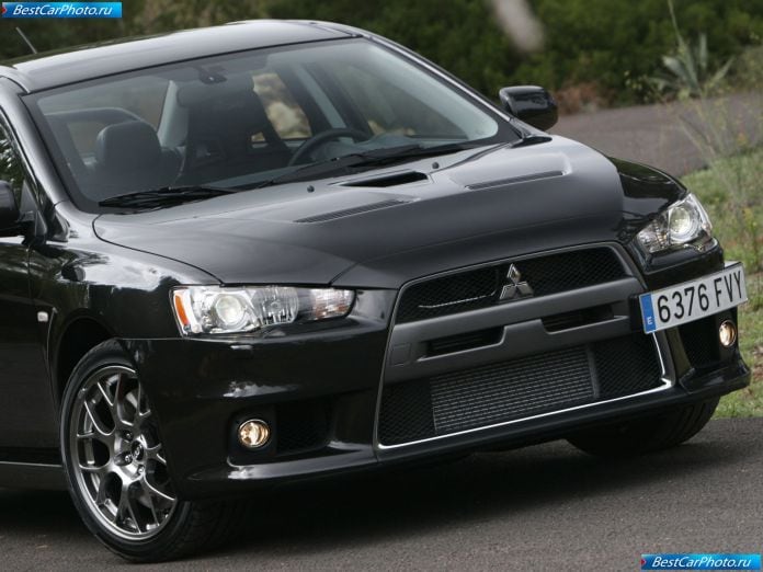 2008 Mitsubishi Lancer Evolution X - фотография 129 из 164