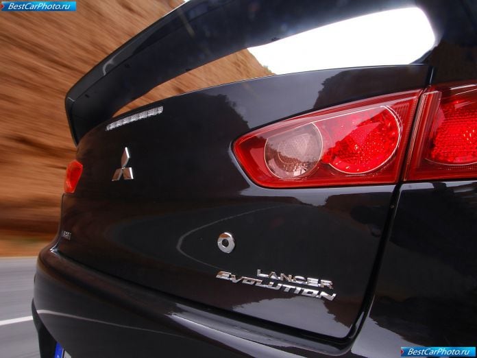 2008 Mitsubishi Lancer Evolution X - фотография 135 из 164
