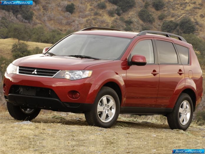 2008 Mitsubishi Outlander Es - фотография 2 из 30
