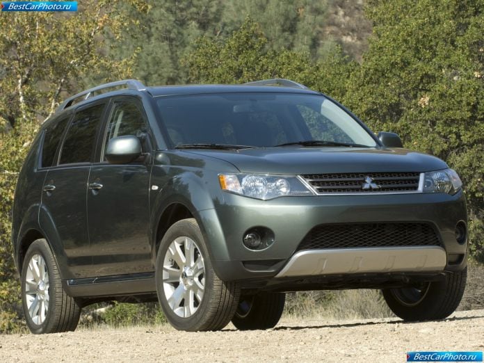 2008 Mitsubishi Outlander Se - фотография 1 из 30