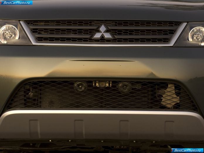 2008 Mitsubishi Outlander Se - фотография 19 из 30