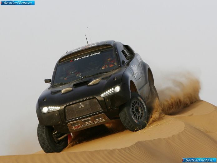 2008 Mitsubishi Racing Lancer - фотография 2 из 11