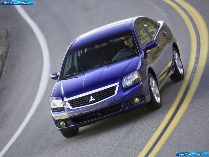 2009 Mitsubishi Galant - фотография 4 из 23