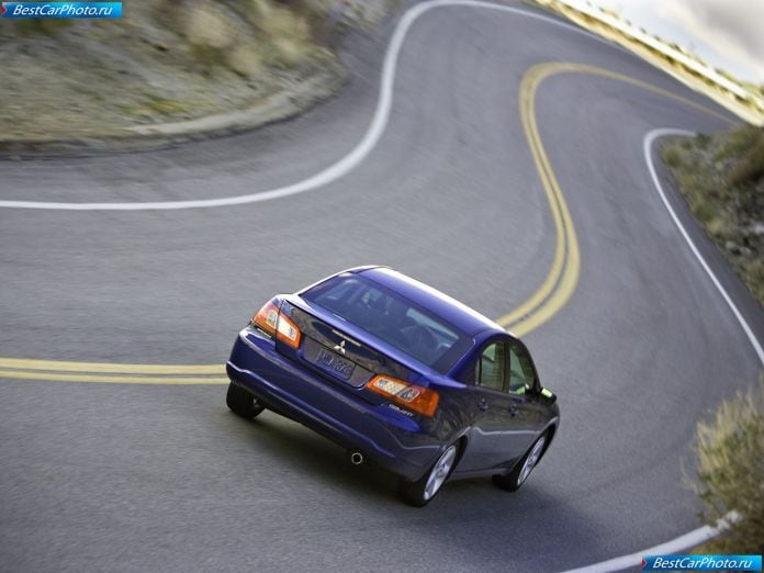 2009 Mitsubishi Galant - фотография 10 из 23