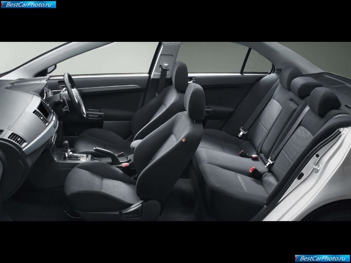2009 Mitsubishi Galant Fortis Ralliart - фотография 17 из 18