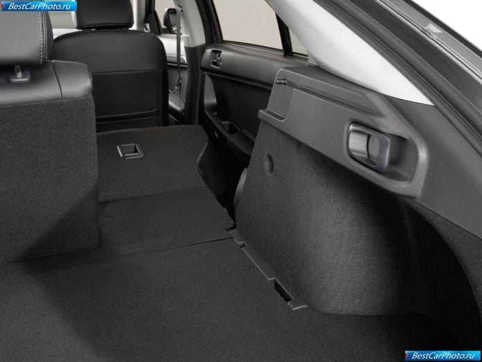 2009 Mitsubishi Lancer Sportback - фотография 33 из 39