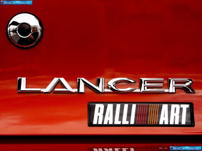 2009 Mitsubishi Lancer Sportback Ralliart - фотография 17 из 25