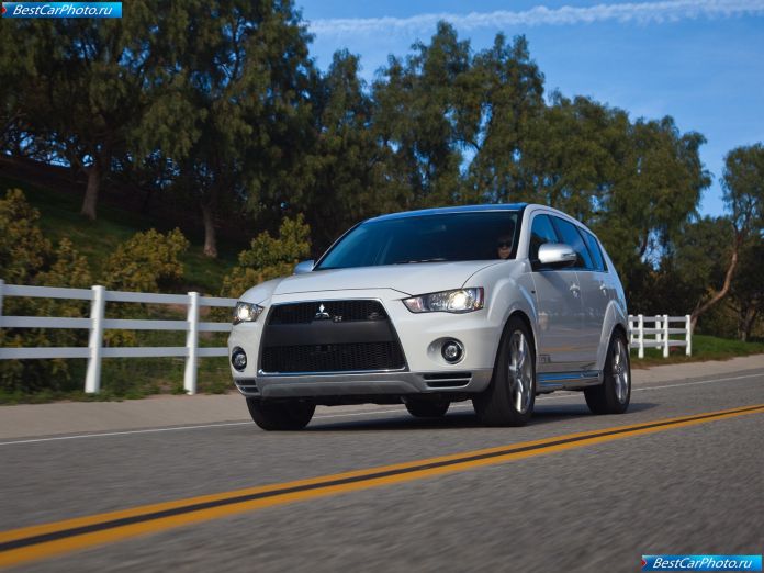 2009 Mitsubishi Outlander Gt Concept - фотография 3 из 33
