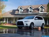 mitsubishi_2009-outlander_gt_concept_1600x1200_008.jpg