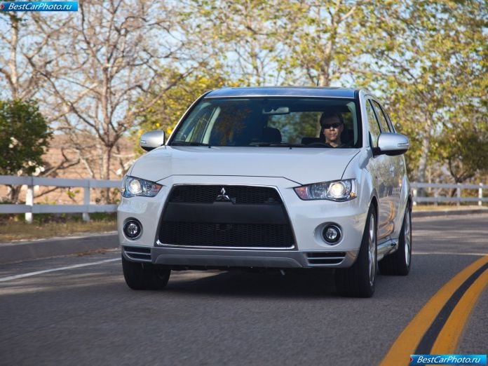 2009 Mitsubishi Outlander Gt Concept - фотография 12 из 33