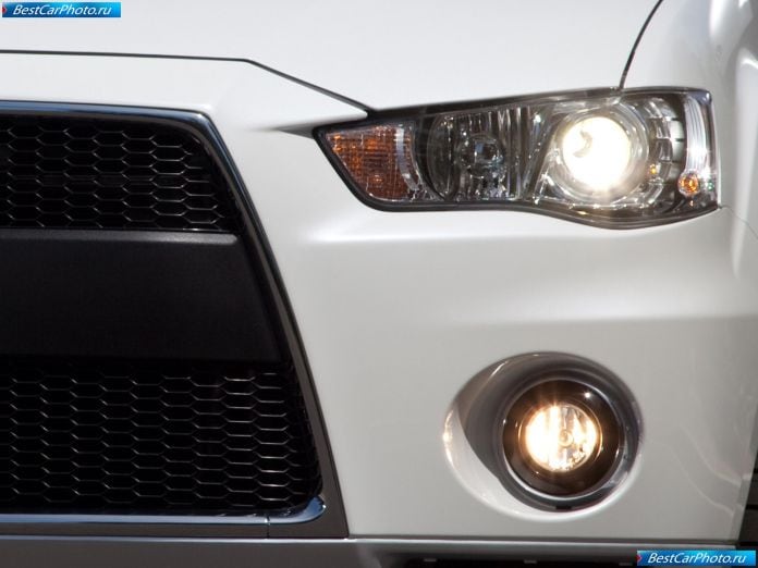 2009 Mitsubishi Outlander Gt Concept - фотография 28 из 33