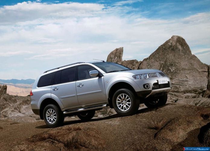 2009 Mitsubishi Pajero Sport - фотография 13 из 28