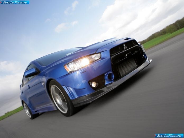 2010 Mitsubishi Lancer Evolution X Fq-400 - фотография 3 из 59