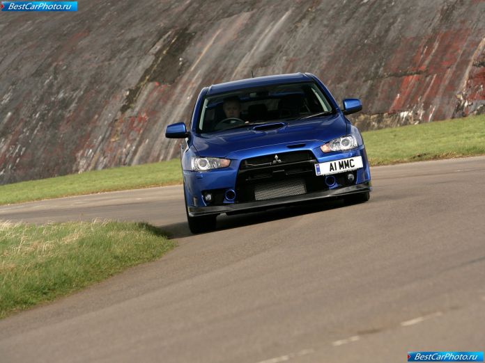 2010 Mitsubishi Lancer Evolution X Fq-400 - фотография 26 из 59