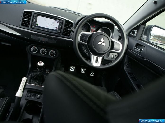 2010 Mitsubishi Lancer Evolution X Fq-400 - фотография 34 из 59